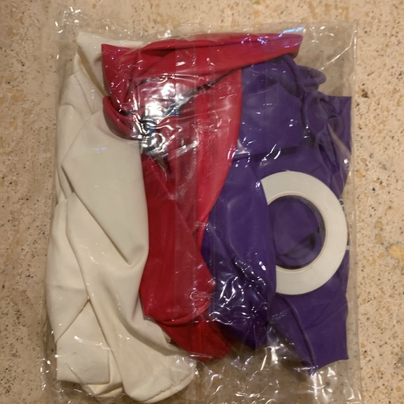 For any Taylor Swift Fan celebrate with a Colorful Birthday decoration - Picture 3 of 7